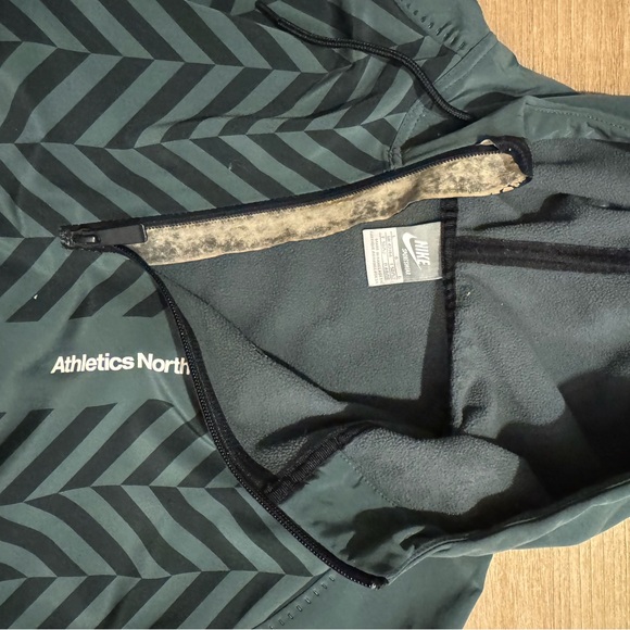 Nike Sample Jacket - Picture 3 of 3